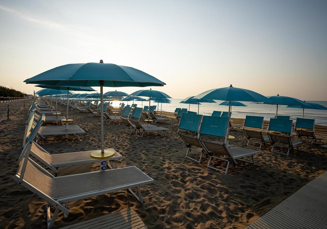 Camping Village Malibu Beach ليدو دي يسولو المظهر الخارجي الصورة