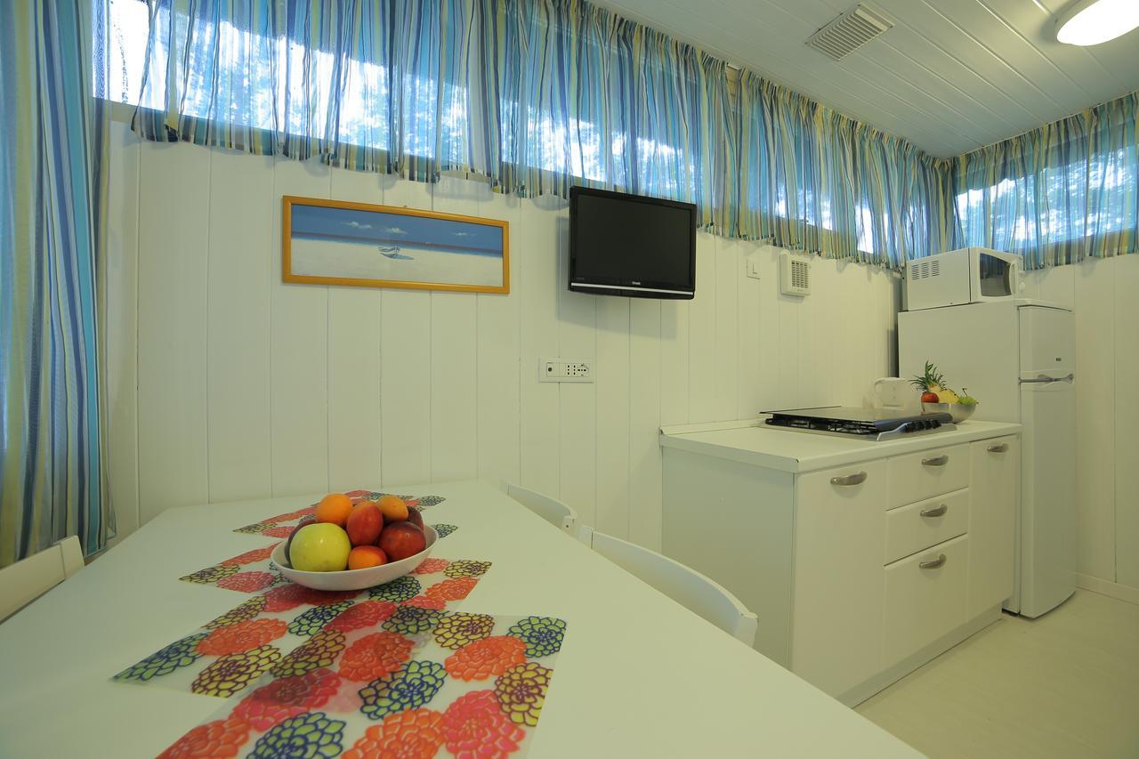 Camping Village Malibu Beach ليدو دي يسولو المظهر الخارجي الصورة