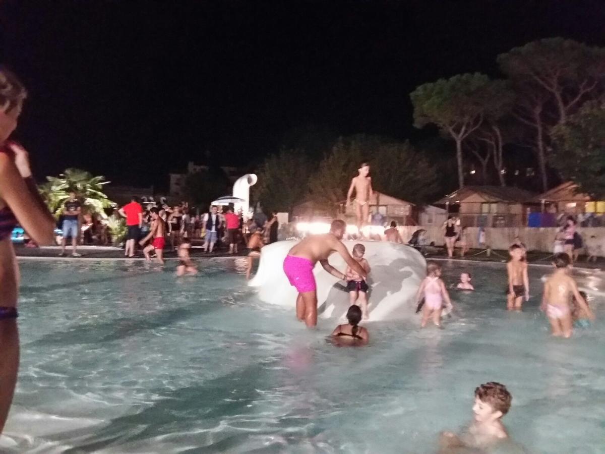 Camping Village Malibu Beach ليدو دي يسولو المظهر الخارجي الصورة